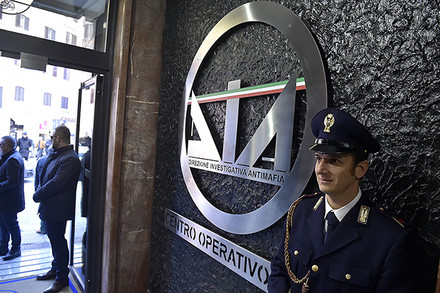 Operazione anti mafia della Dia in Lombardia, 7 arresti