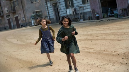 Il nuovo romanzo di Elena Ferrante contro la lingua cattiva