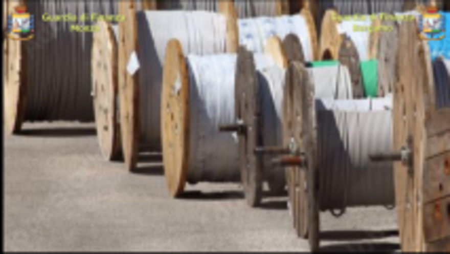 Sequestro cavi elettrici non conformi