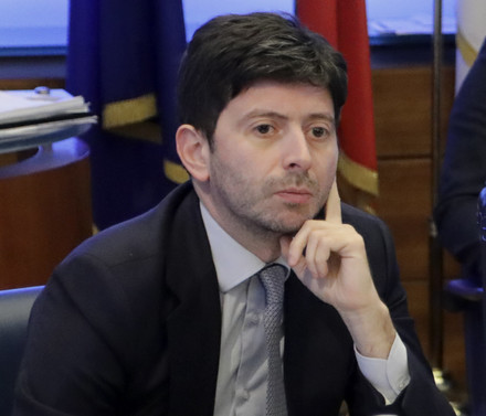 Speranza: 'serve Unione Europea della Salute'