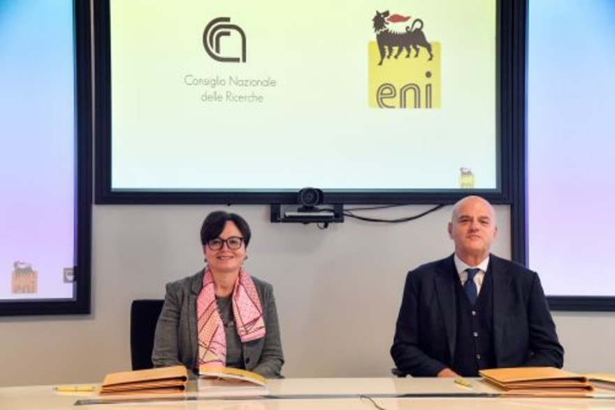 Eni-CNR Maria Chiara Carrozza e Claudio Descalzi