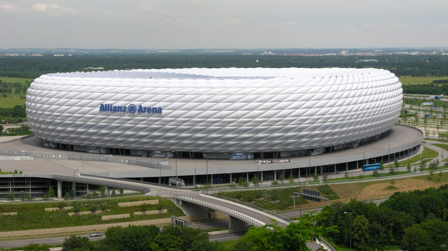 Allianz-Arena-Mu?nchen.jpeg