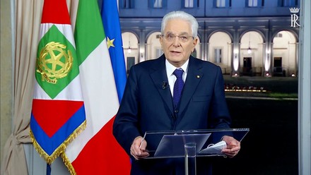 Si pensa ancora a Mattarella ma il presidente arriverà il 25
