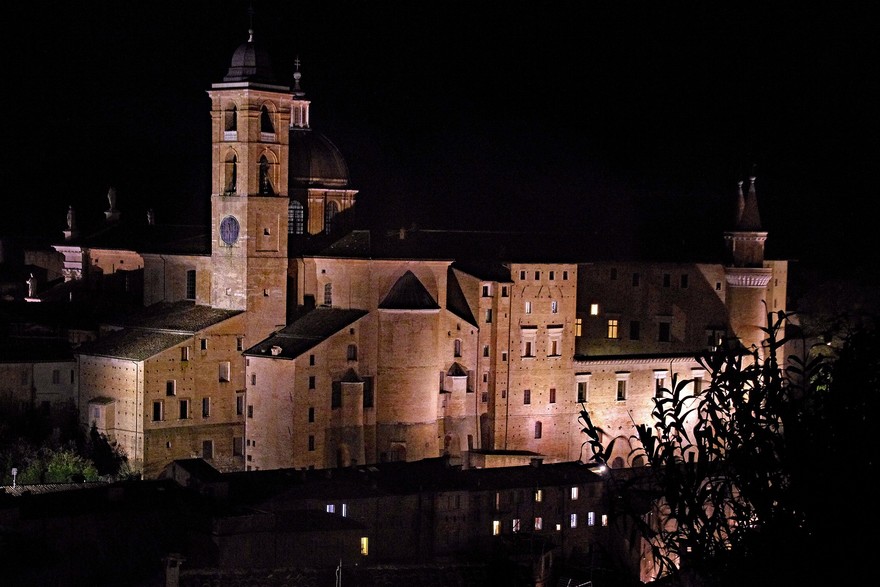 urbino-3805783_1920.jpg