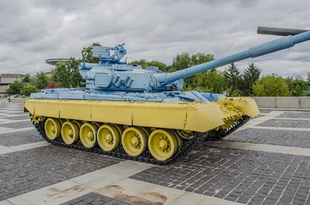 L'Ucraina vuole armi e l'Australia spedisce tank