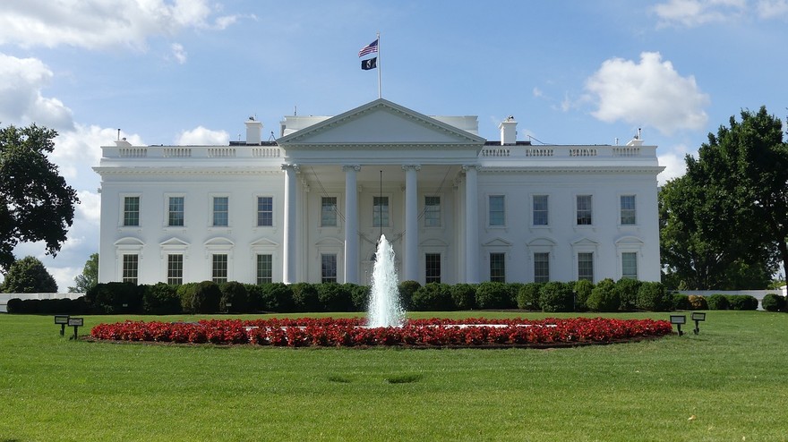 whitehouse-7289624_1280.jpg