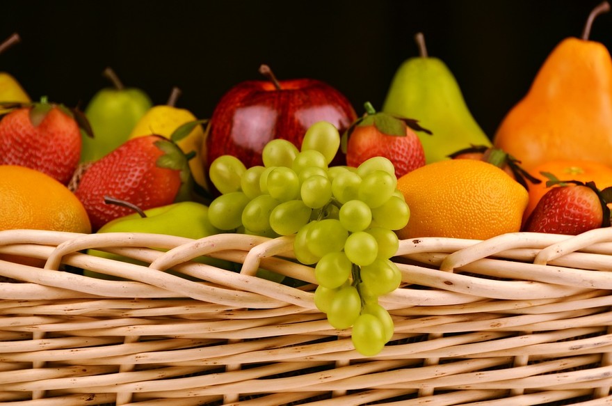 fruits-g403b9d6fb_1280.jpg