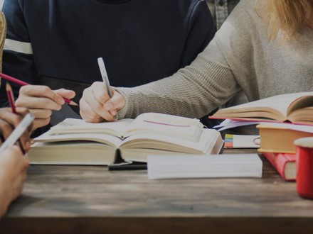 Caro scuola: stangata da oltre 600 euro