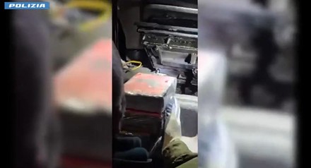 Da Barcellona sbarca a Civitavecchia con 87 kg cocaina, arrestato