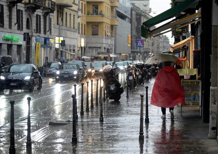 Meteo, settimana e ponte del 25 aprile con tanti temporali