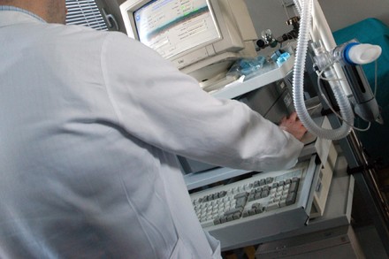 Tumori, 390 mila nuovi casi nel 2024 ma la metà guariranno