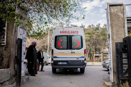 Siria, autobomba contro un autobus, ci sono 15 morti