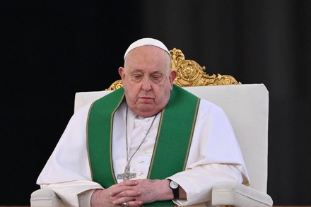 Nuovo ricovero per Papa Francesco per un'infezione respiratoria