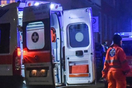 Incidente nel Barese, scontro tra tre auto, ci sono 2 morti