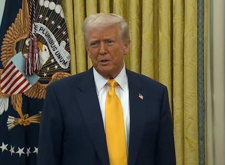 USA vs Europa, l'annuncio di Trump: "Dazi al 25% per Ue"