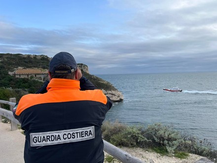 Cagliari, donna trovata morta in mare. Si cerca il fidanzato
