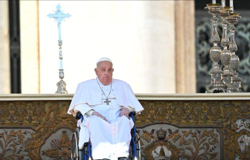 papa francesco torna a San Pietro.png