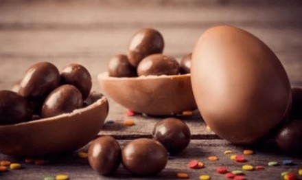 Pasqua e dazi: uova più costose del 33% in 4 anni