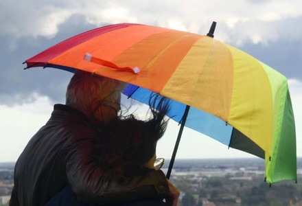 Meteo, è allerta temporali: ma dal weekend torna bel tempo