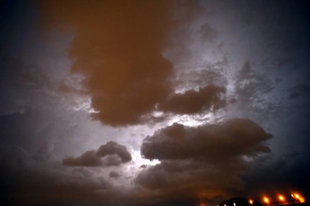 Maltempo, piogge e temporali al Centro-Sud: allerta in 7 regioni