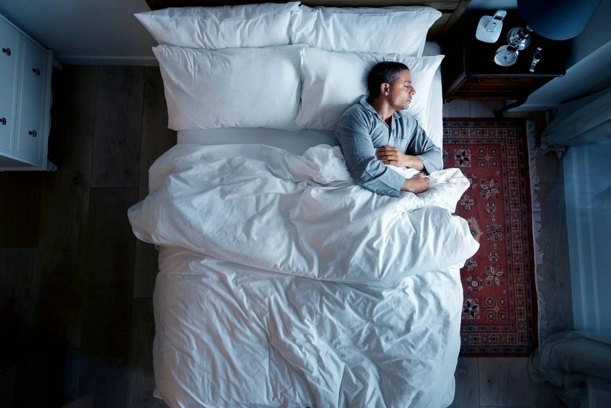 sonno_letto_dormire_uomo_123rf.jpg