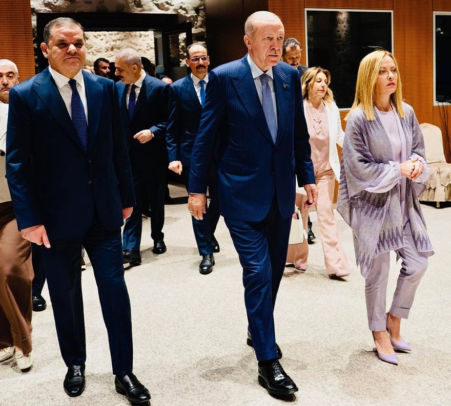 Meloni a Istanbul con Erdogan e Dbeibah.jpg